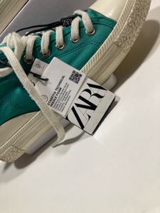 Zara Green Sneakers 39 SIZE ORIGINAL BRAND NEW 🆕