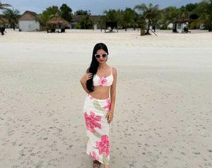 Floral Beach cover up skirt (free size)