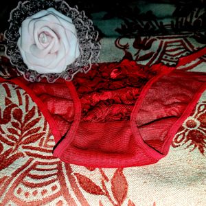 PRICE DROPS📣 A RED HOT 🔥 SEXY 👙 PANTY 🍎