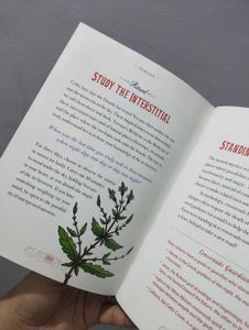 The Illustrated Herbiary with Oracle Cards
