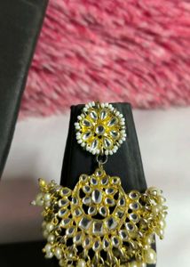 Elegant Kundan Jewelry Set