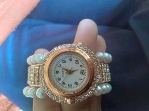 BRACELET WATCH For Women&#39;s And Girls Offer