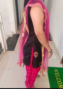Banarasi Astar Black &amp; Dark Pink Patiala Salwar
