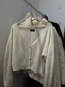 Cute Cropped Knit Cardigan
