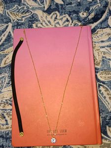 Elegant Gold Necklace