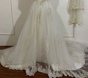 Elegant Wedding Gown