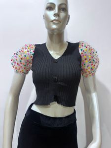 Chic Black Knit Crop Top