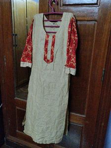 Red And Tan Kurthi