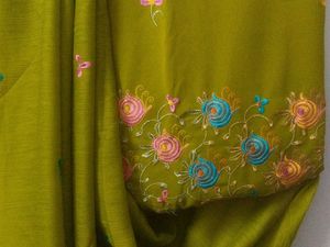 Emerald Elegance - Olive Green Embroidered Suitset