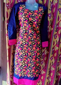 Floral Embroidered Kurta