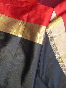 Black And Red Saree With Golden Border Design