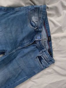 Light Wash Skinny Jeans