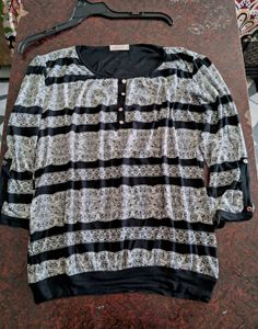 90% Off 💥 Black And White Top