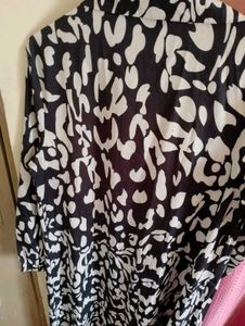 ⬛️black  N White Colour Dress