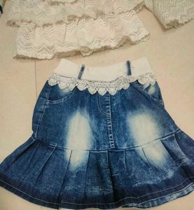 Girls&#39; White Top &amp; Denim Skirt Set