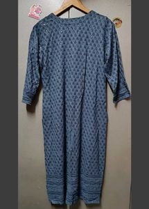 Elegant Embroidered Grey Kurta