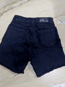 Cute Black Denim Shorts