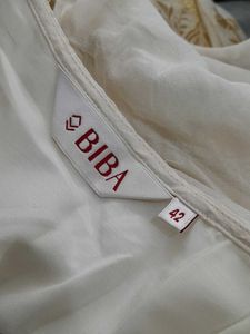 Cream Color Kurta For Women&#39;s