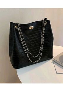 Women  Shoulder Bags.