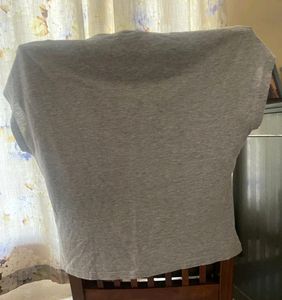 ONLY - Comfortable Grey Graphic T-Shirt