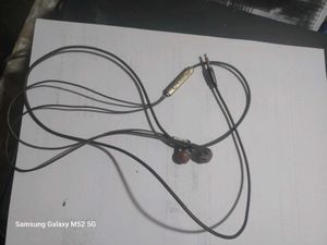 Earphone