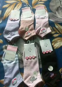 Cute Assorted Socks pair of 6 ❤️‍🔥❤️‍🔥💥💥💥💥💥