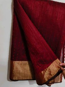 Elegant Maroon Saree (women's)