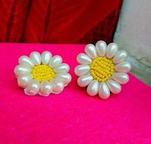Summer Daisy Earrings 🌼✨
