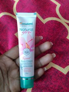 Himalaya Natural Glow Cream