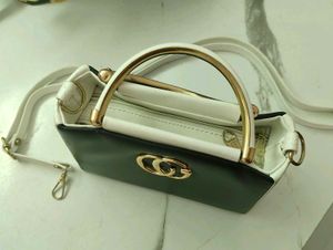 Chic Handbag/sling bag