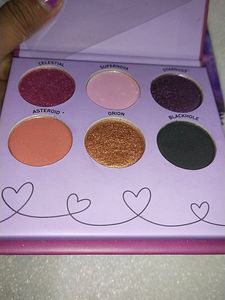 Plum Eyeshadow Palette -space