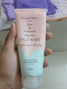 Glamveda Face Wash