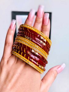 Red &amp; Gold Bangle Set