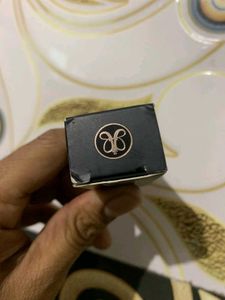 Anastasia Beverly Hills Lipstick (Crush )