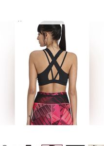 PUMAWomen Sports Lightly Padded Bra (Black)