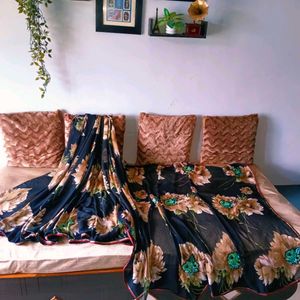 🛍️Floral Print Saree⭐⭐⭐⭐⭐