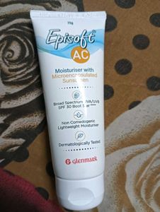 Episoft Moisturizer With Microencapsulated Sunscre
