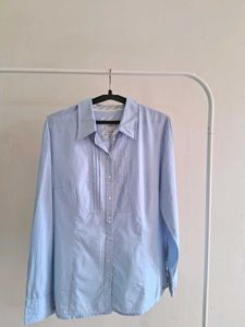 Classic Trending collared Shirt.