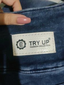 Stylish Blue Jeans/ Skinny Fit.