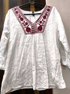 Embroidered chikankari gourgeous white top o