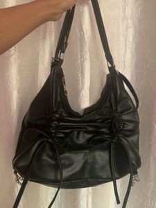 Black Fashion Handbag