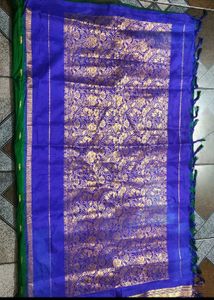 Green &amp; Gold Dot Print Fabric Pattu Saree