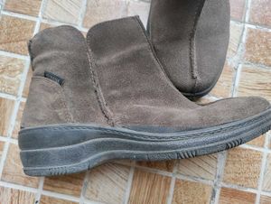 Women Boots (37 No)