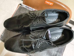 Boxer Black Perforated Dress Shoes
