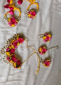 Floral Jewelry Set