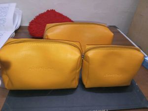 Only 600: Real Price 1499: 3 Pouch Aeropostale Bag
