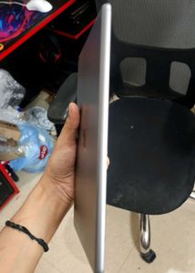 iPad Air Brand New Condition (iCloud Issue)