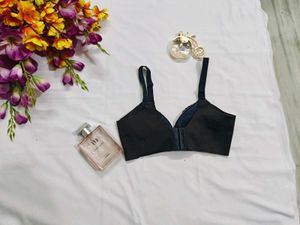 🇳🇿💫 Beautiful Black And Blue Paded Bra