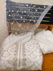 Elegant White Kurta Set With Pants & Dupatta