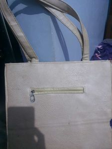 “Elegant Handbag / Shoulder Bag | Daily Use | Good